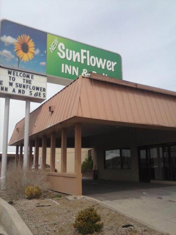 Sunflower Inn & Suites - Garden City Dış mekan fotoğraf
